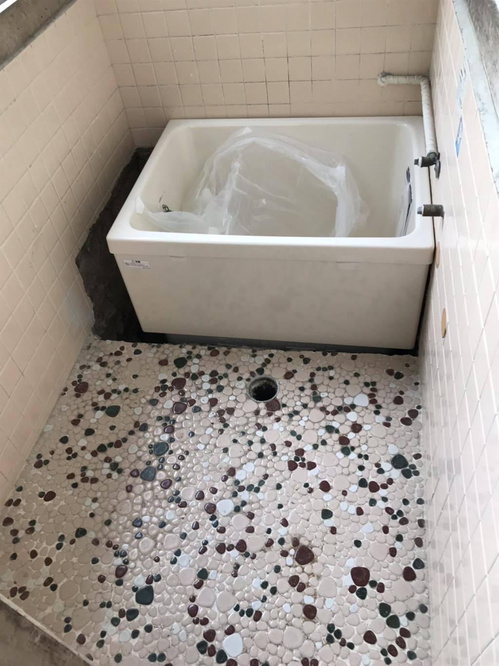 浴槽取替及びシャワー水栓取替工事