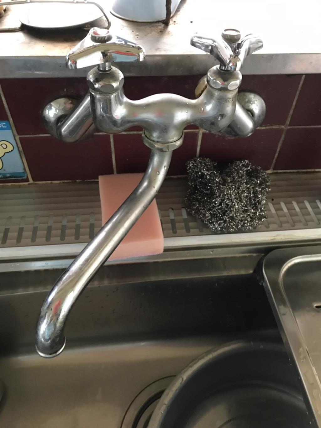 台所水栓取替工事