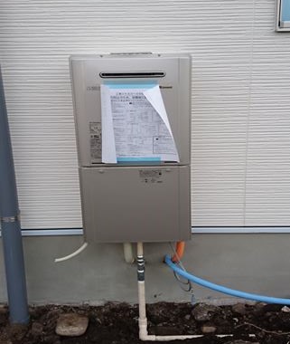 ガス供給設備及び給湯器設置