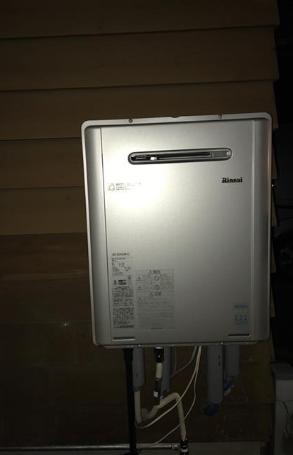 灯油ボイラーからガス給湯器に取替工事